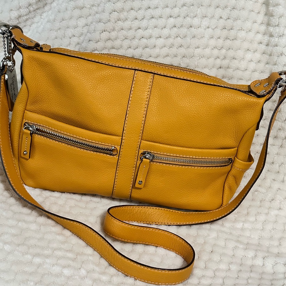 New with tags! Tignanello Pebbled Leather Crossbody Bag Yellow with wristlet